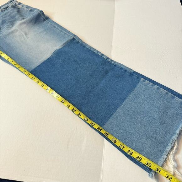 Forever 21 90’s Fit Raw Hem Jeans New - Picture 13 of 14